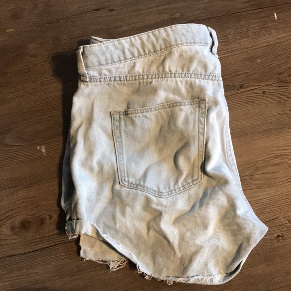 H&M jean shorts - Picture 5 of 6